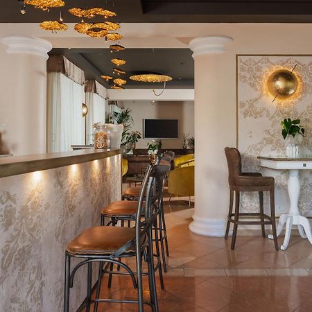 Hotel Mazzanti 밀라노마리티마 외부 사진