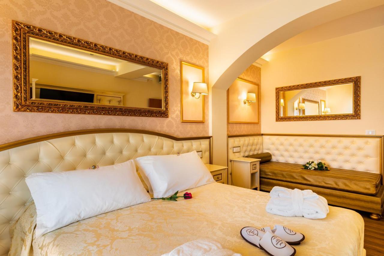 Hotel Mazzanti 밀라노마리티마 외부 사진