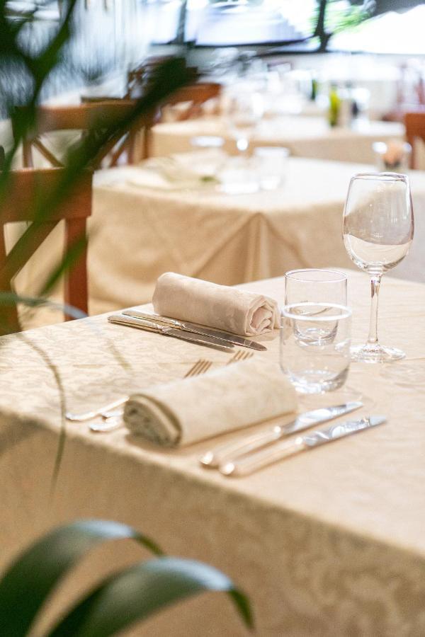 Hotel Mazzanti 밀라노마리티마 외부 사진