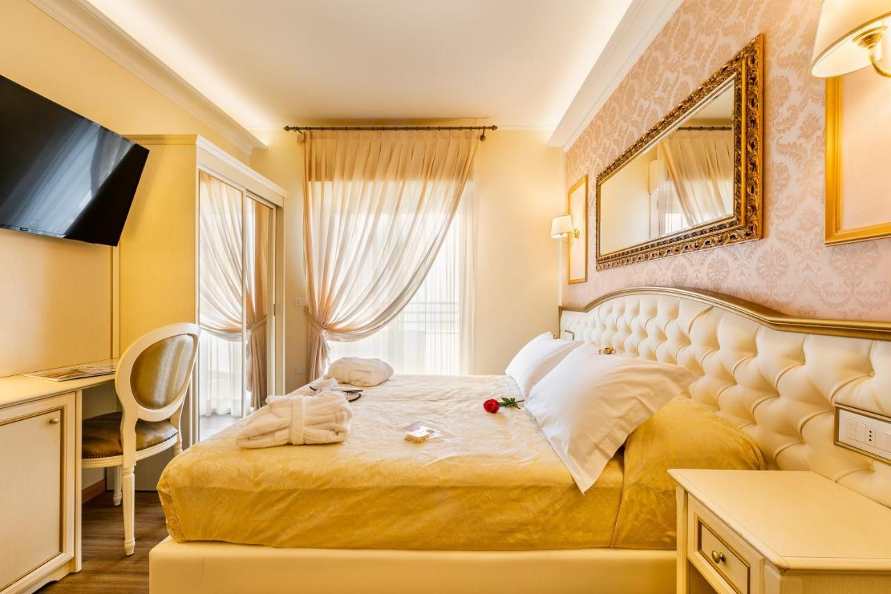 Hotel Mazzanti 밀라노마리티마 외부 사진