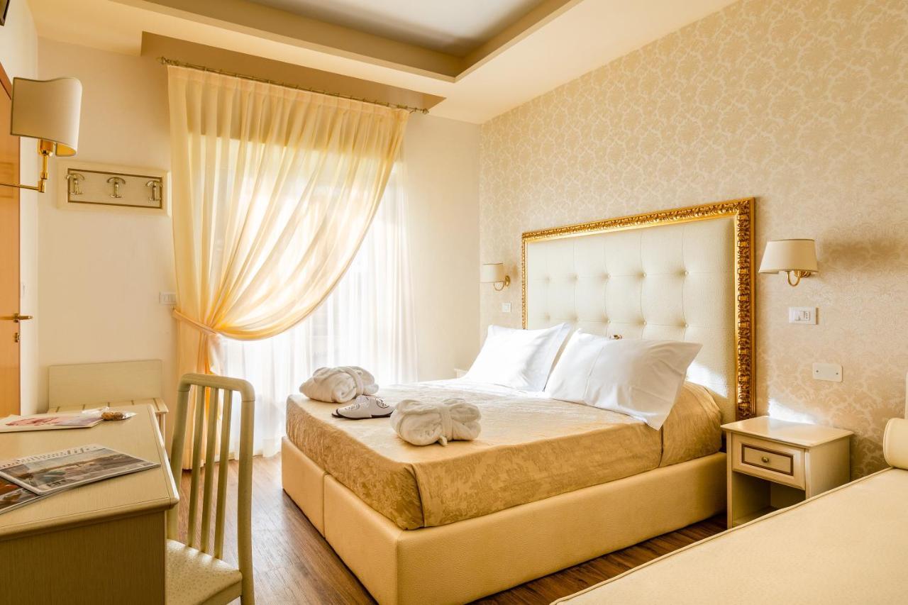 Hotel Mazzanti 밀라노마리티마 외부 사진